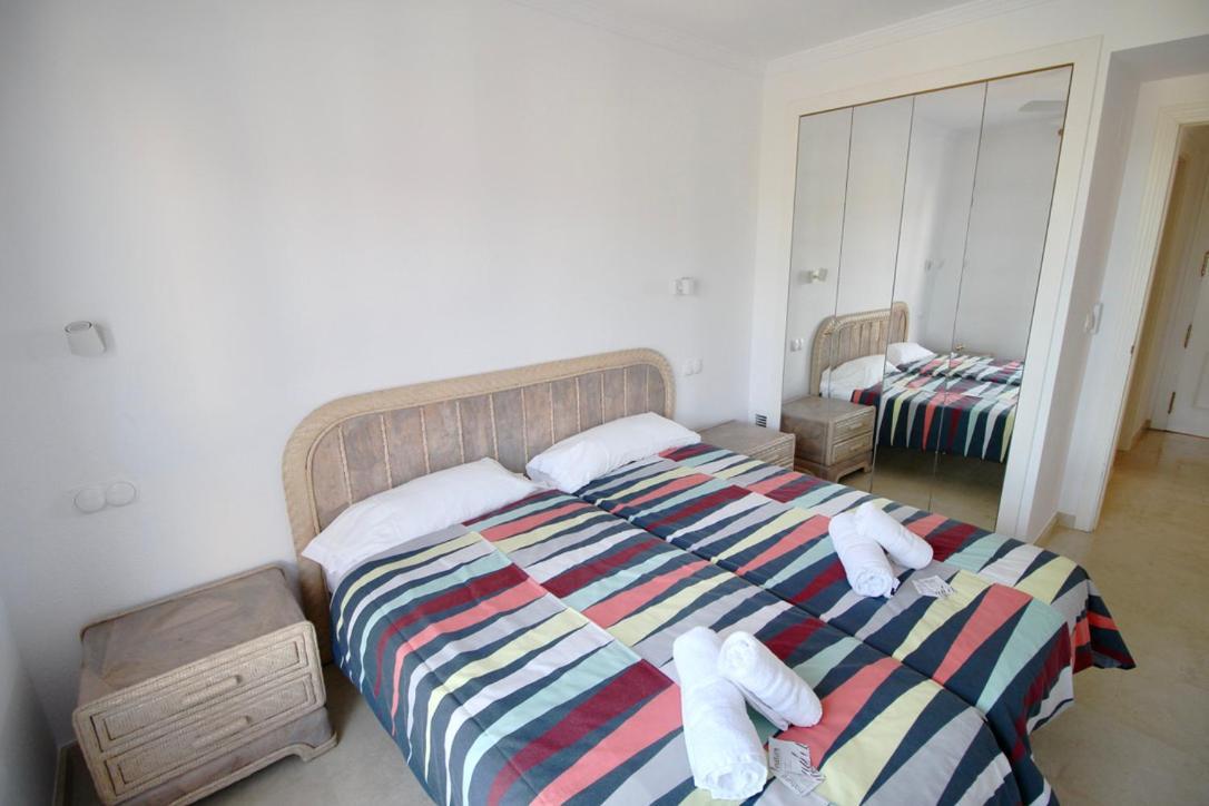Ático espectacular con piscina privada en primera línea de playa Apartamento Dénia Exterior foto